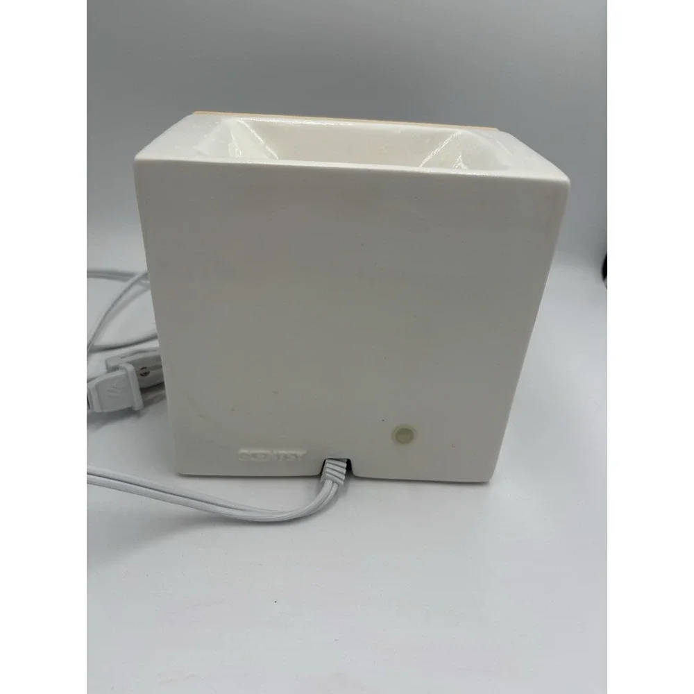 SCENTSY Letterboard Wax Warmer w/ Letters And Symbols Retired EUC Aromatherapy‎